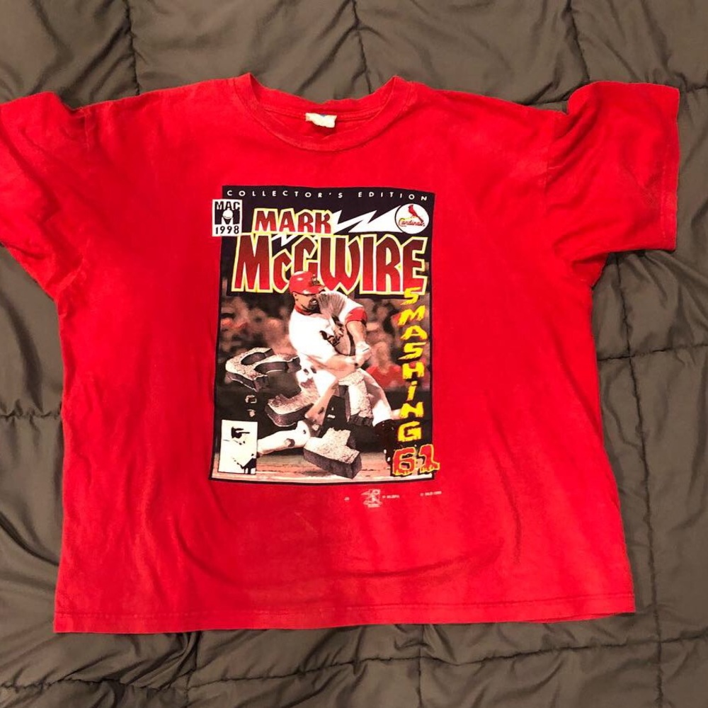 Vintage 1998 Mark McGwire “Smashing 61” Tee